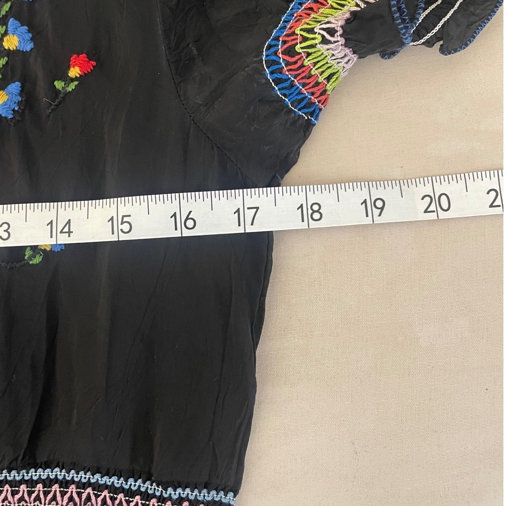 Johnny Was Black Floral Embroidered Boho Mini Dress Smocked Waist Short Sleeve M - Picture 7 of 9